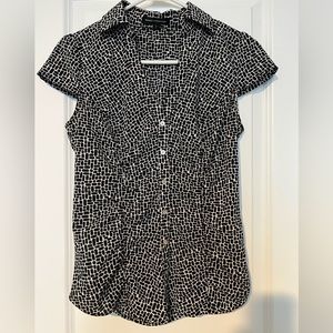 Women’s Express Design Studio top small blouse